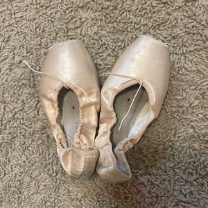Used Pointe Shoes
